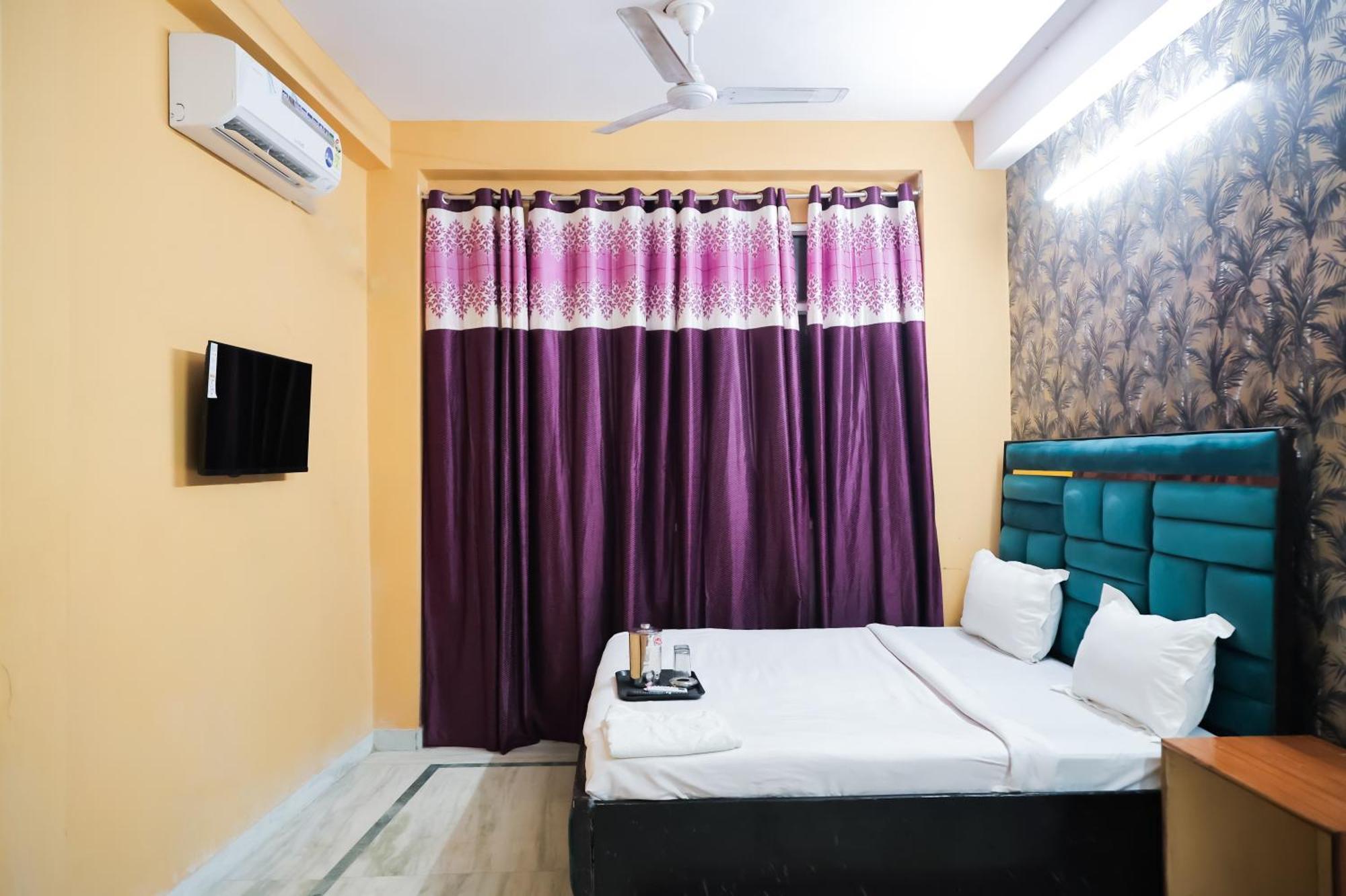 Mannat Stay Hotel - Laxmi Nagar Yeni Delhi Dış mekan fotoğraf